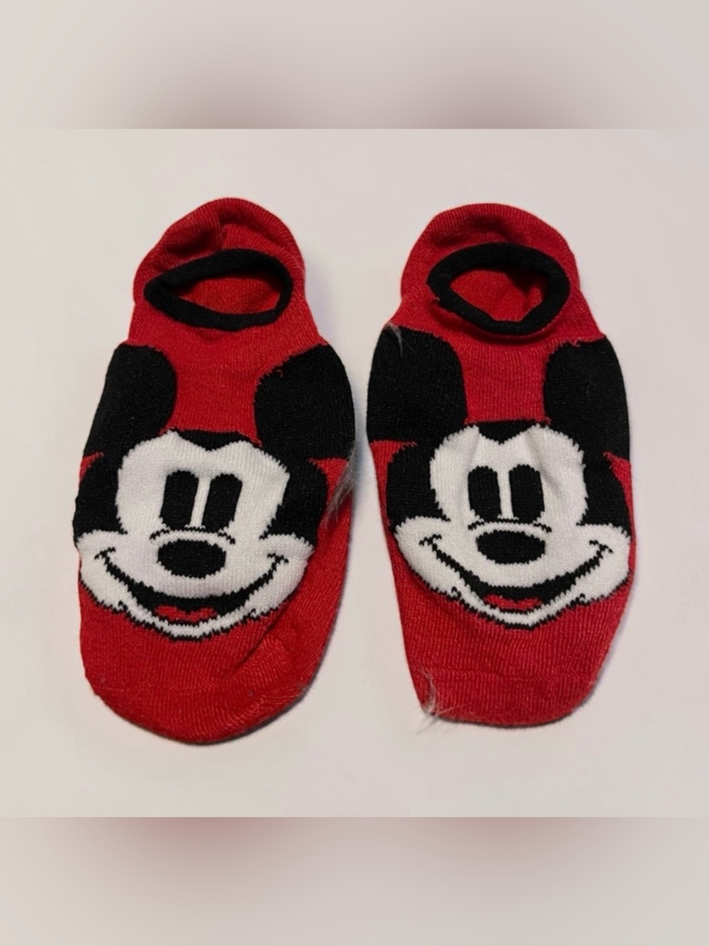 NWOT Juniors Women S Red Disney Mickey Face No-Show Socks